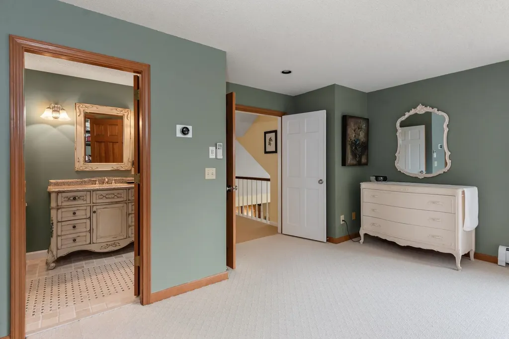 29 Pasquaney Lane Bridgewater NH 03222