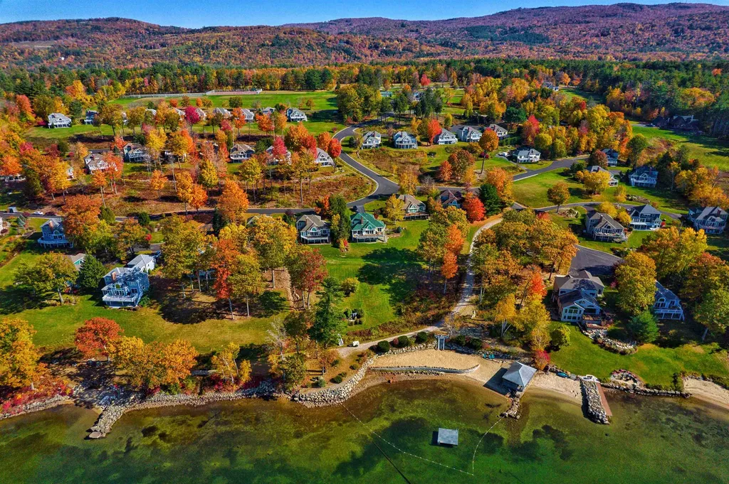 29 Pasquaney Lane Bridgewater NH 03222