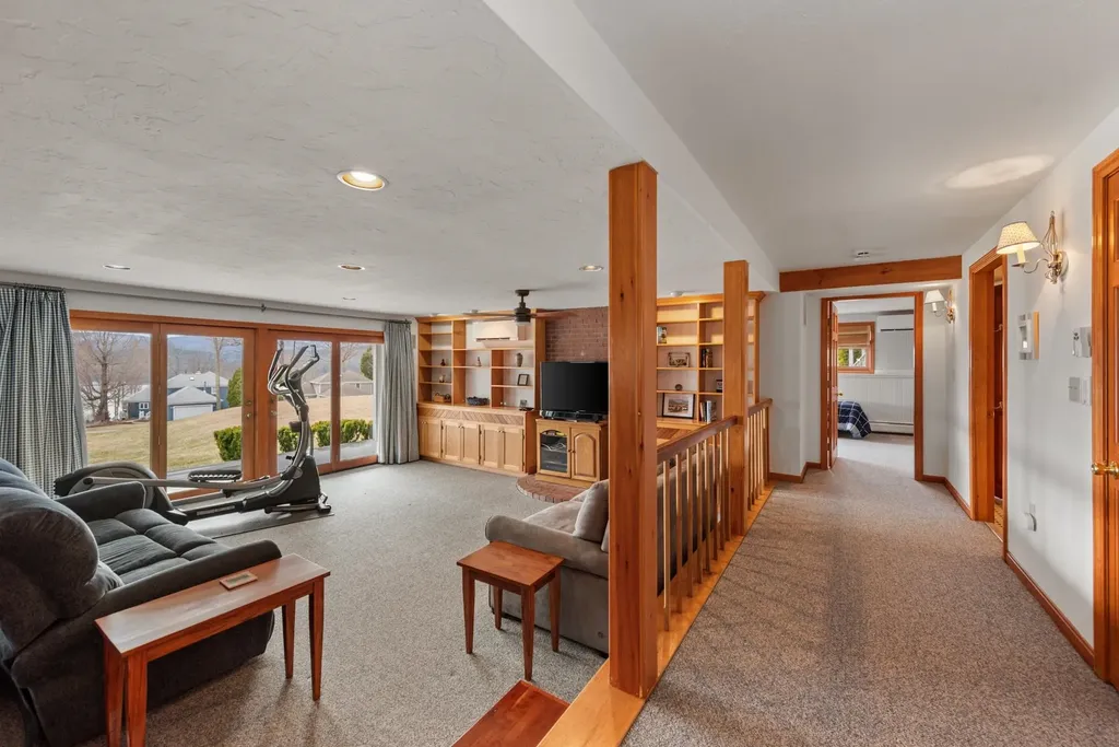 29 Pasquaney Lane Bridgewater NH 03222