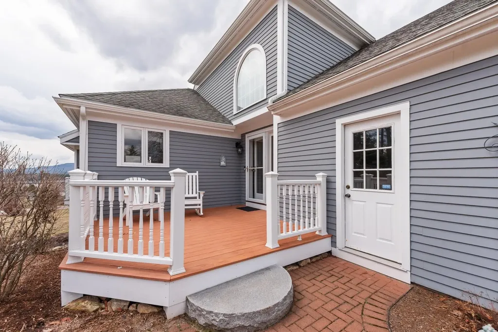 29 Pasquaney Lane Bridgewater NH 03222