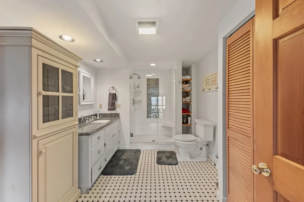 29 Pasquaney Lane Bridgewater NH 03222