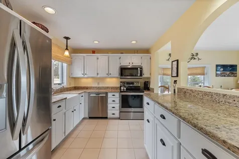 29 Pasquaney Lane Bridgewater NH 03222