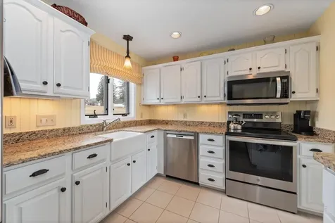 29 Pasquaney Lane Bridgewater NH 03222