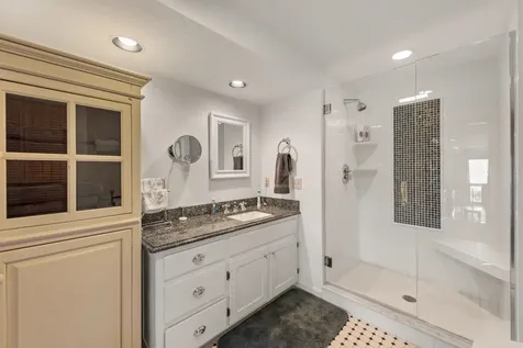 29 Pasquaney Lane Bridgewater NH 03222