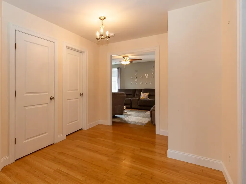 35 Frost Lane Fremont NH 03044