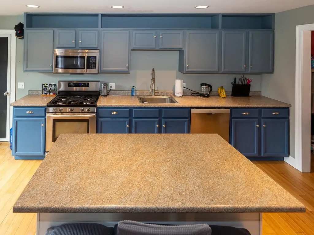 35 Frost Lane Fremont NH 03044