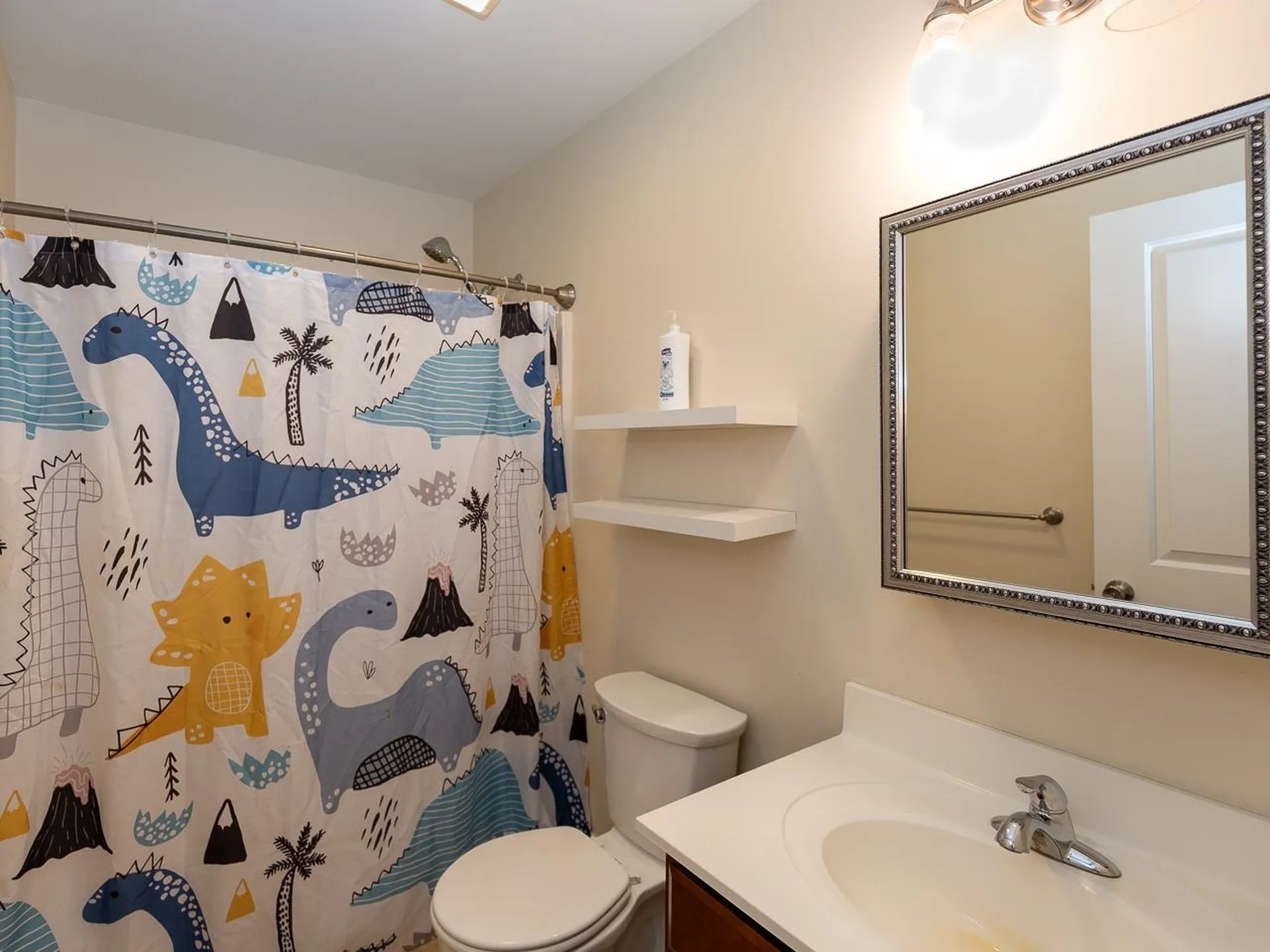 35 Frost Lane Fremont NH 03044