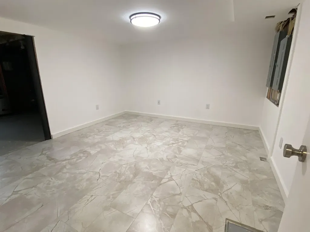 25 Andrews Avenue South Burlington VT 05403