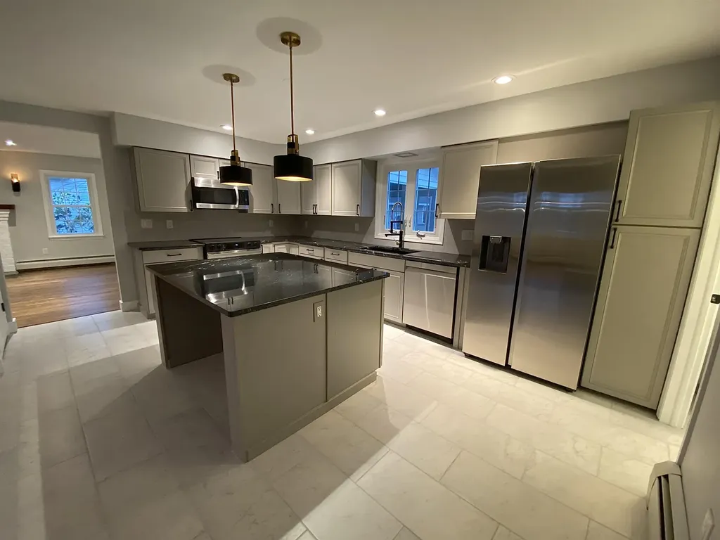 25 Andrews Avenue South Burlington VT 05403