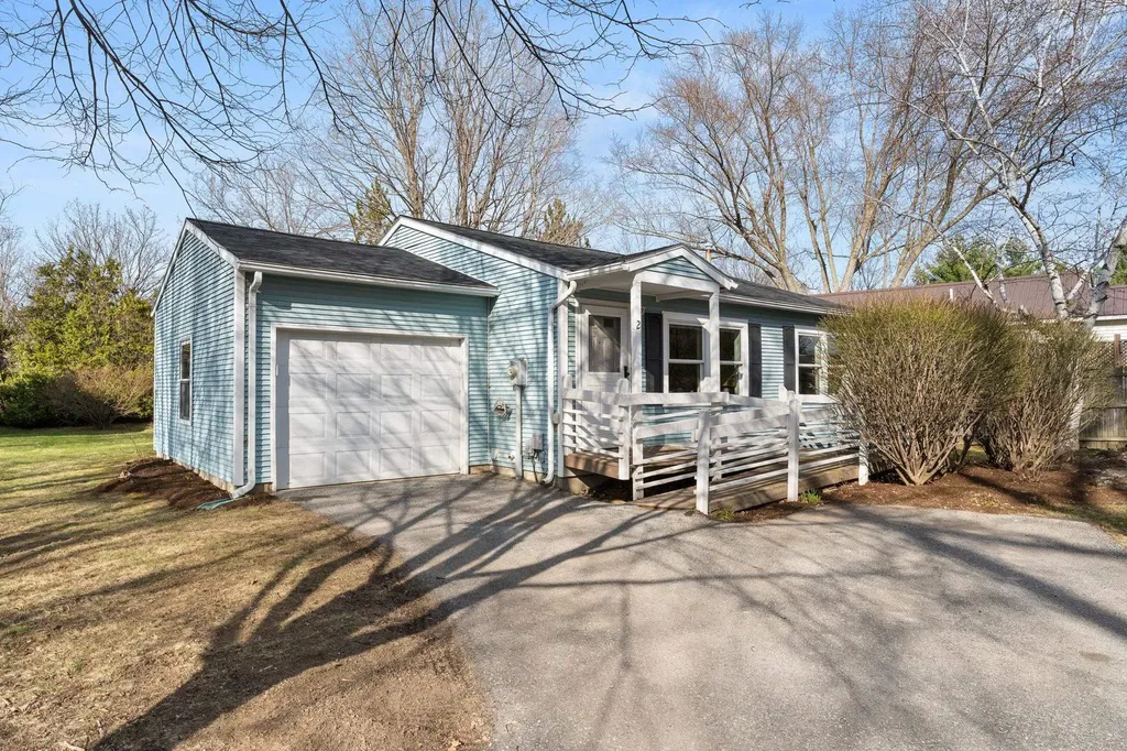 2 Arthur Court Burlington VT 05401