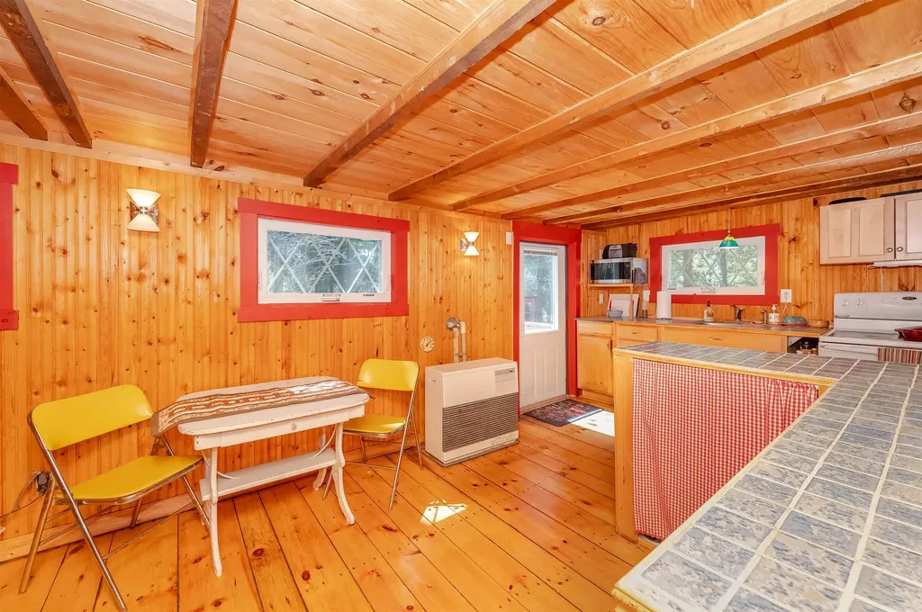 132 Chestnut Pond Road Epsom NH 03234