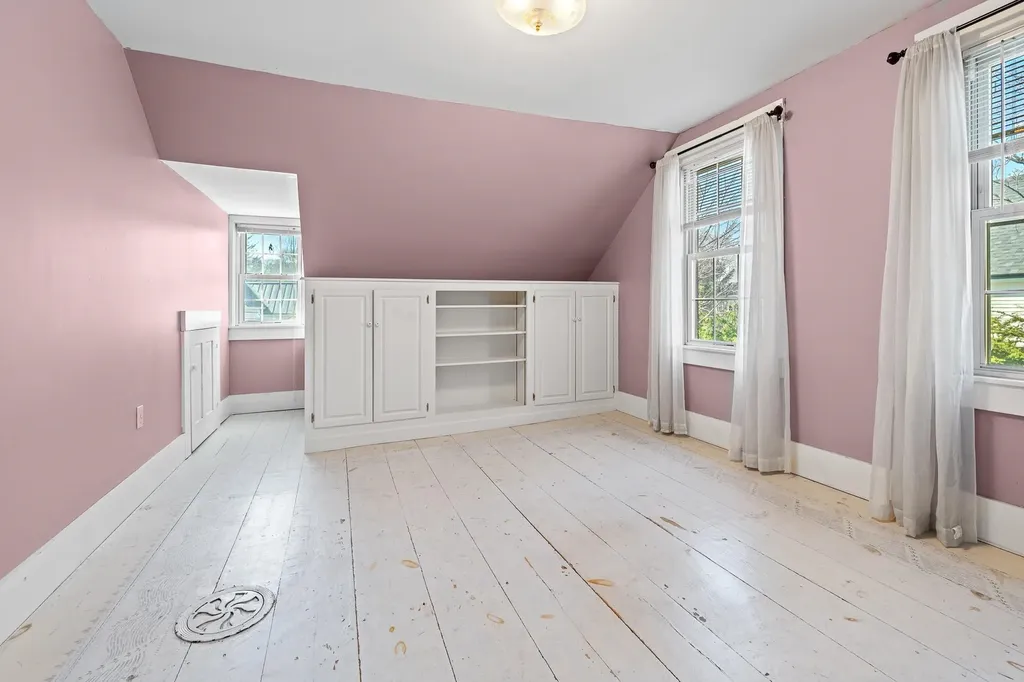 13 Pleasant Street Lebanon NH 03784