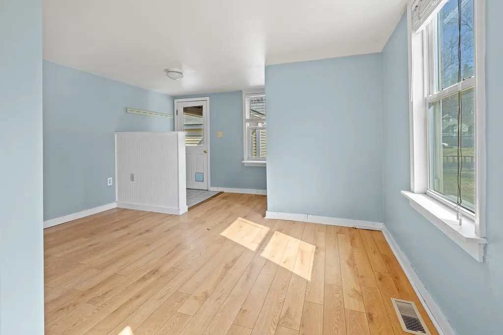 13 Pleasant Street Lebanon NH 03784