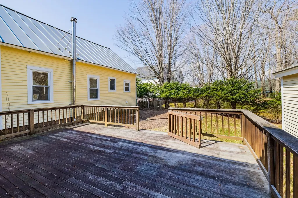 13 Pleasant Street Lebanon NH 03784