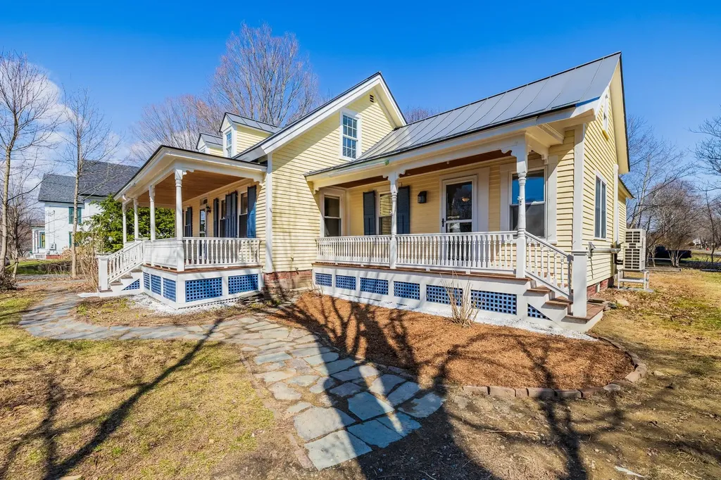 13 Pleasant Street Lebanon NH 03784