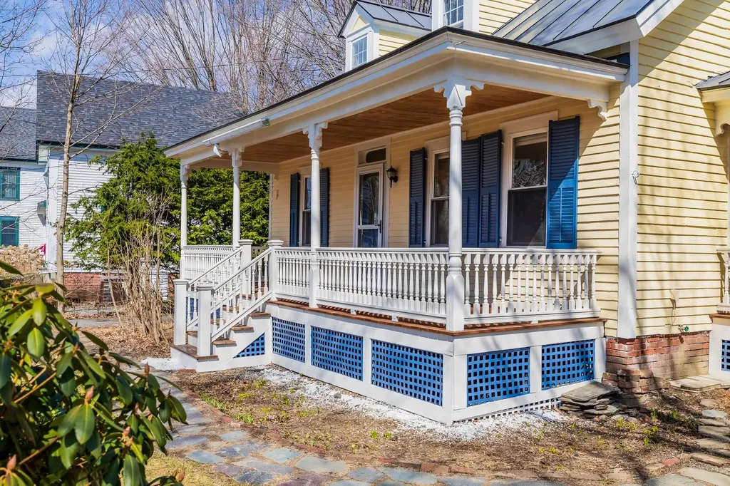 13 Pleasant Street Lebanon NH 03784