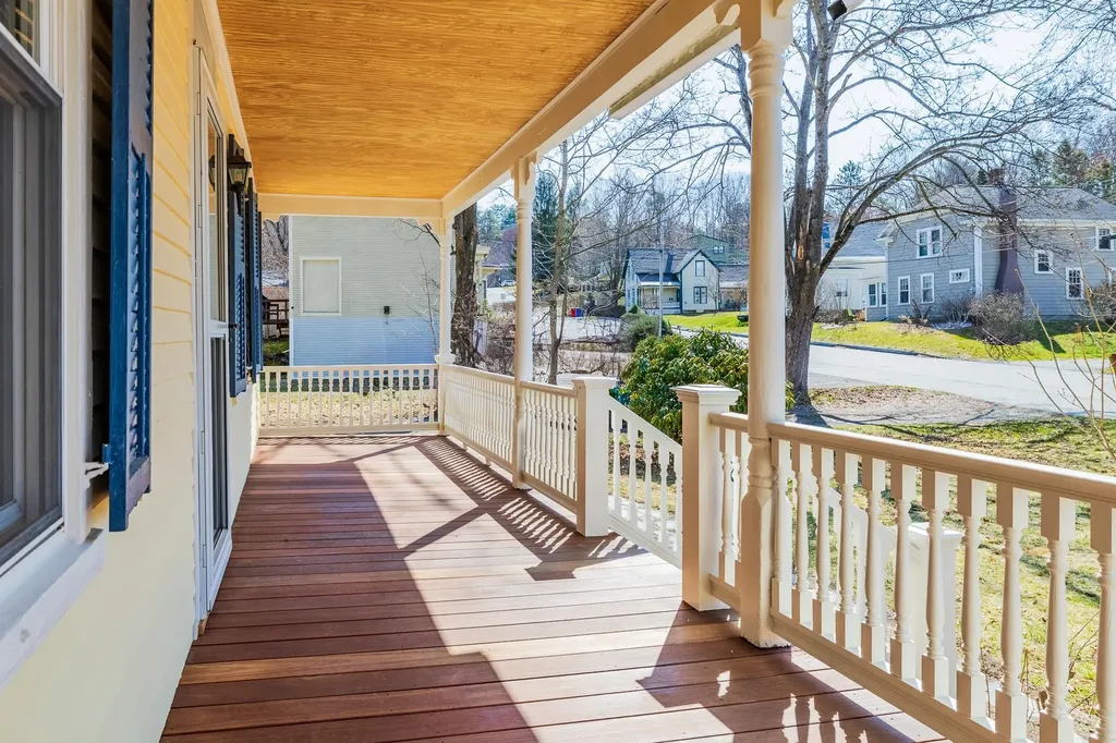 13 Pleasant Street Lebanon NH 03784