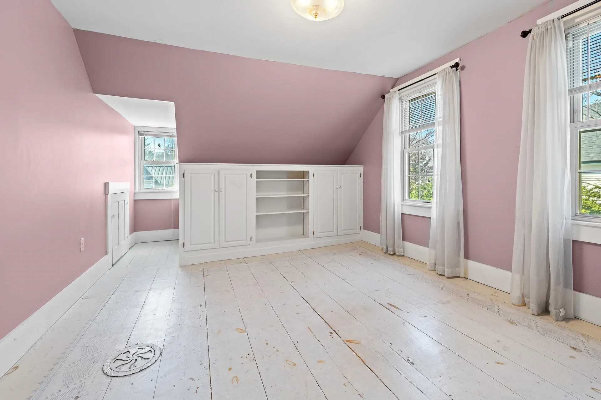 13 Pleasant Street Lebanon NH 03784