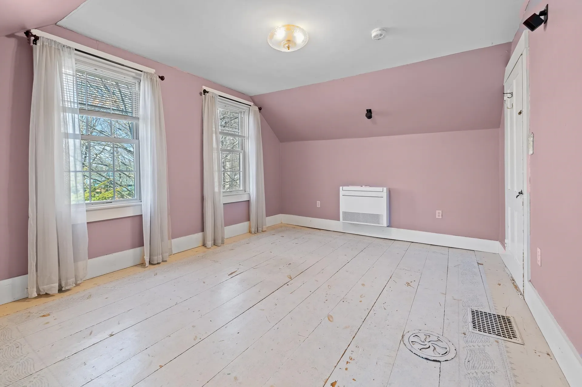 13 Pleasant Street Lebanon NH 03784