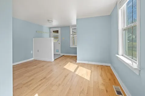 13 Pleasant Street Lebanon NH 03784