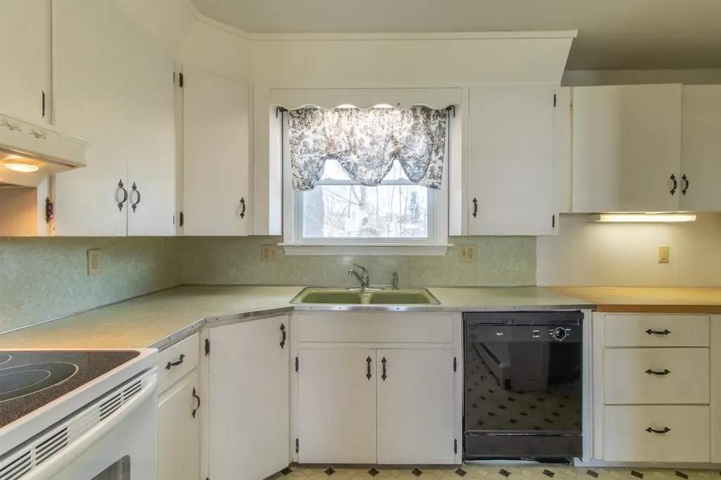 300 Blake Street Newport City VT 05855