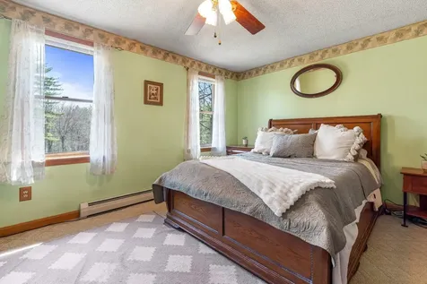 51 John Street Raymond NH 03077