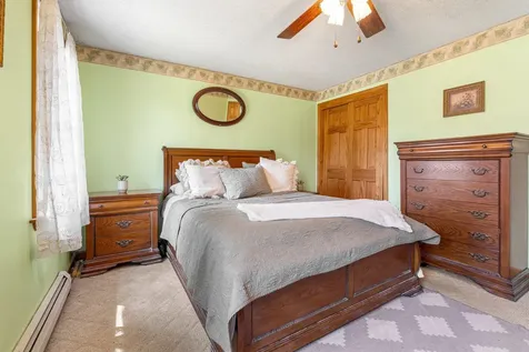 51 John Street Raymond NH 03077
