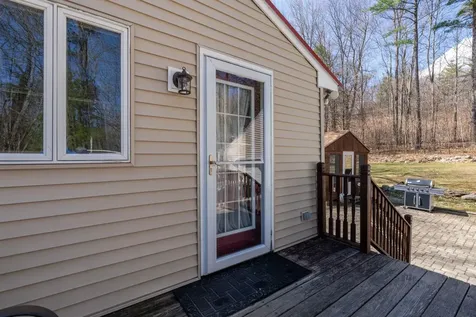 51 John Street Raymond NH 03077