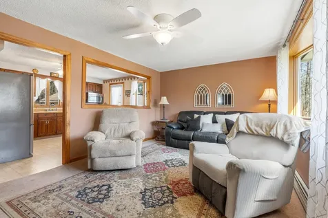 51 John Street Raymond NH 03077