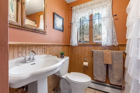 51 John Street Raymond NH 03077