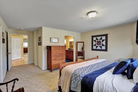 39 Claire Pointe Road Burlington VT 05408