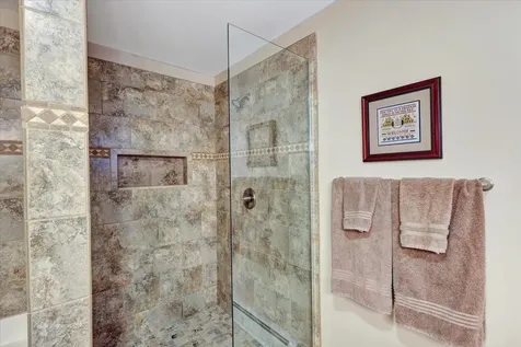 39 Claire Pointe Road Burlington VT 05408