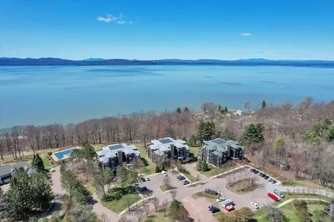 39 Claire Pointe Road Burlington VT 05408