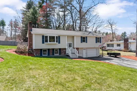 7 Den Avenue Merrimack NH 03054