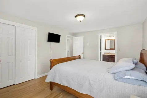 7 Den Avenue Merrimack NH 03054