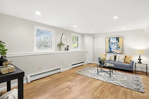 7 Den Avenue Merrimack NH 03054