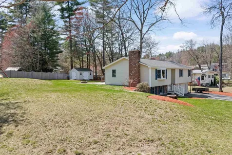 7 Den Avenue Merrimack NH 03054