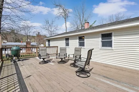 7 Den Avenue Merrimack NH 03054