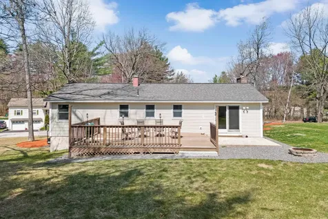 7 Den Avenue Merrimack NH 03054