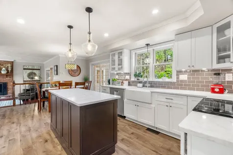 5 Wellesley Drive Bedford NH 03110