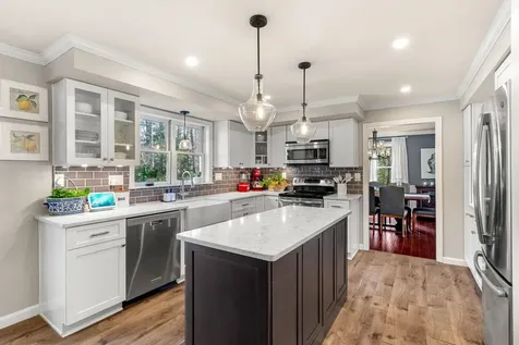5 Wellesley Drive Bedford NH 03110