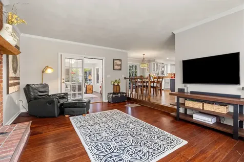 5 Wellesley Drive Bedford NH 03110