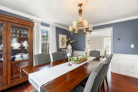 5 Wellesley Drive Bedford NH 03110