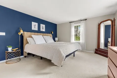 5 Wellesley Drive Bedford NH 03110