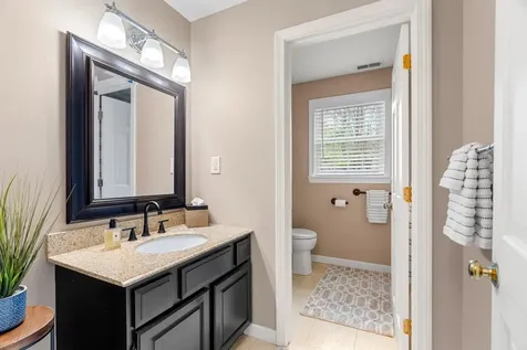5 Wellesley Drive Bedford NH 03110