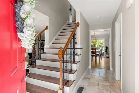 5 Wellesley Drive Bedford NH 03110