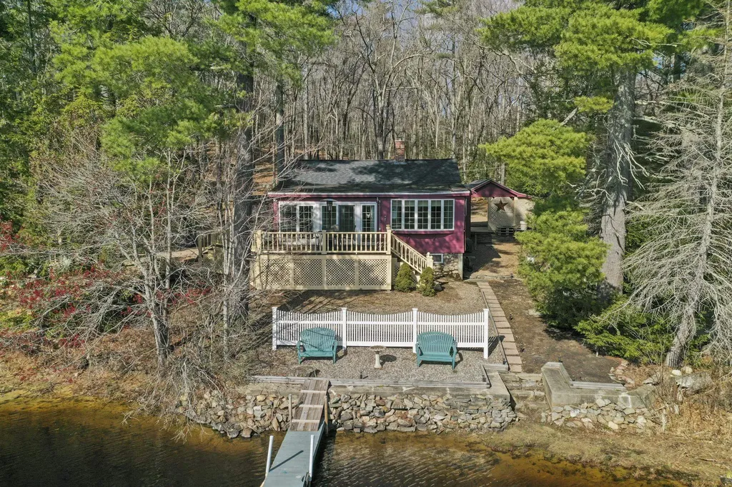 20 Ledge Road Kingston NH 03848