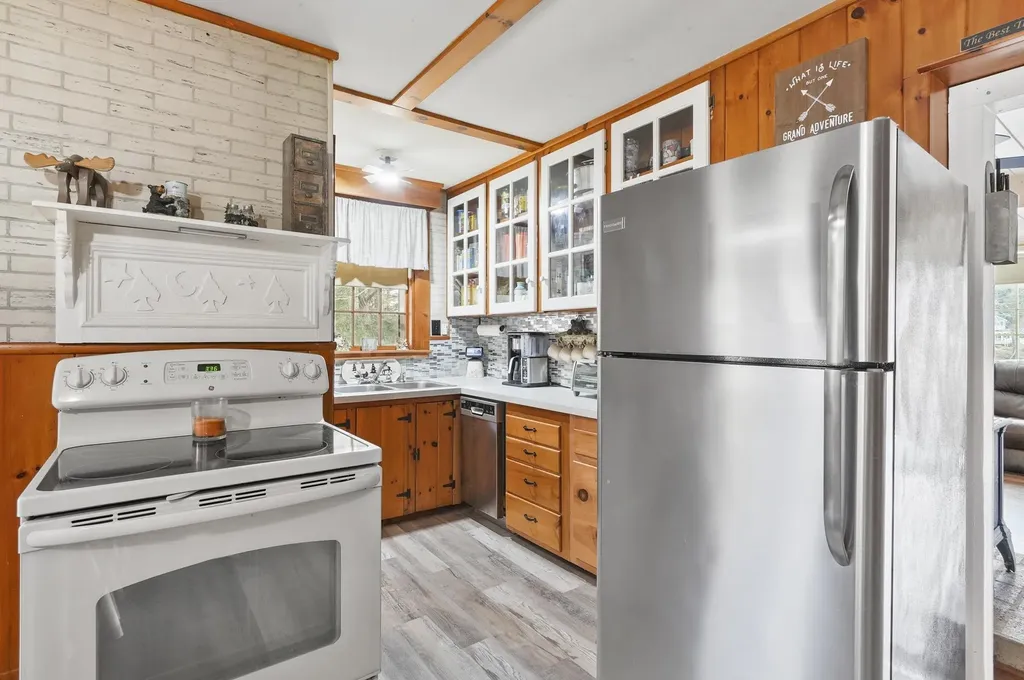 20 Ledge Road Kingston NH 03848