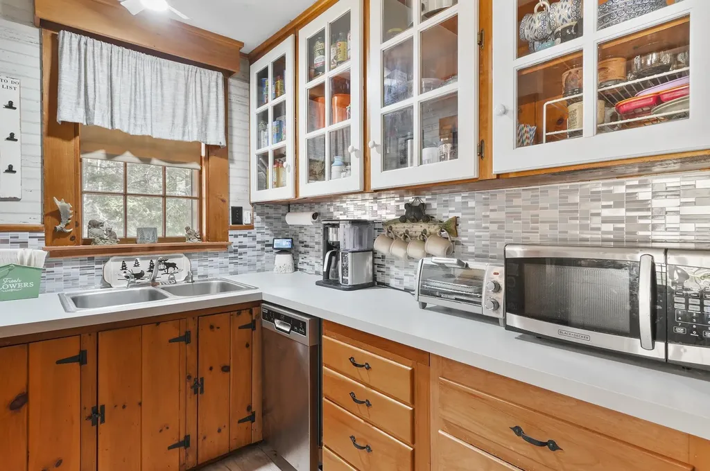 20 Ledge Road Kingston NH 03848