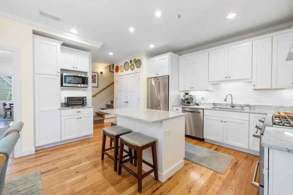 13 Green Road Newmarket NH 03857